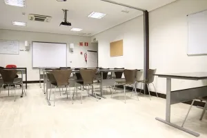 UNSERE SCHULE IN MADRID DQ 11